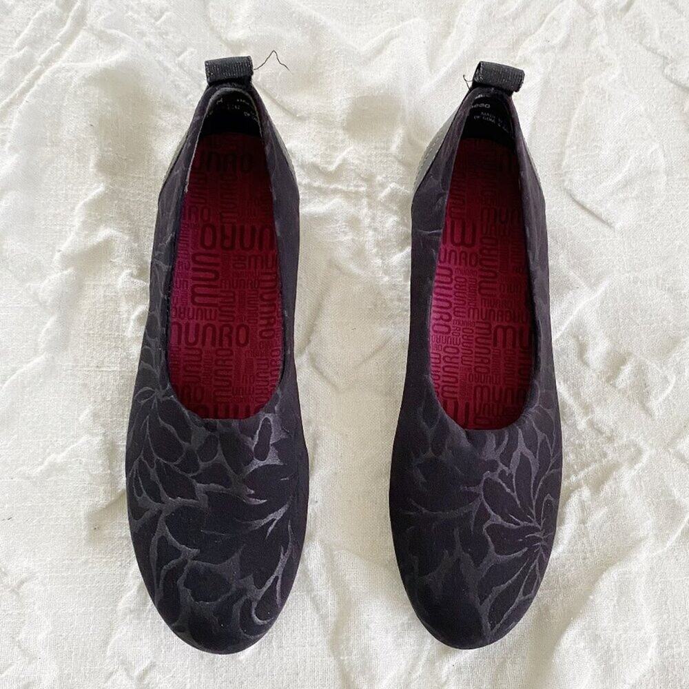 Munro Ariana Flats Size 7M New